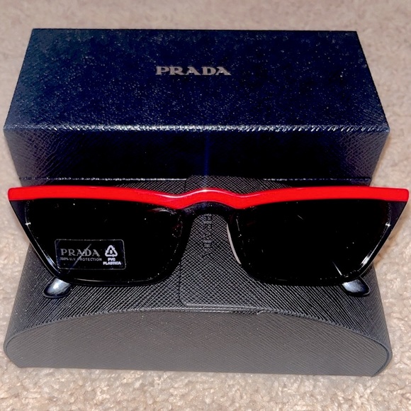 PRADA Ultravox 58mm Cay Eye Sunglasses in Black/Red Combo - Picture 5 of 13